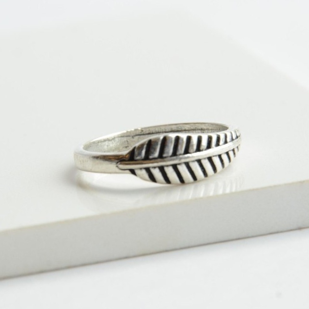 Feather Ring - Fair Trade Eco Friendly - Picture 3 of 3